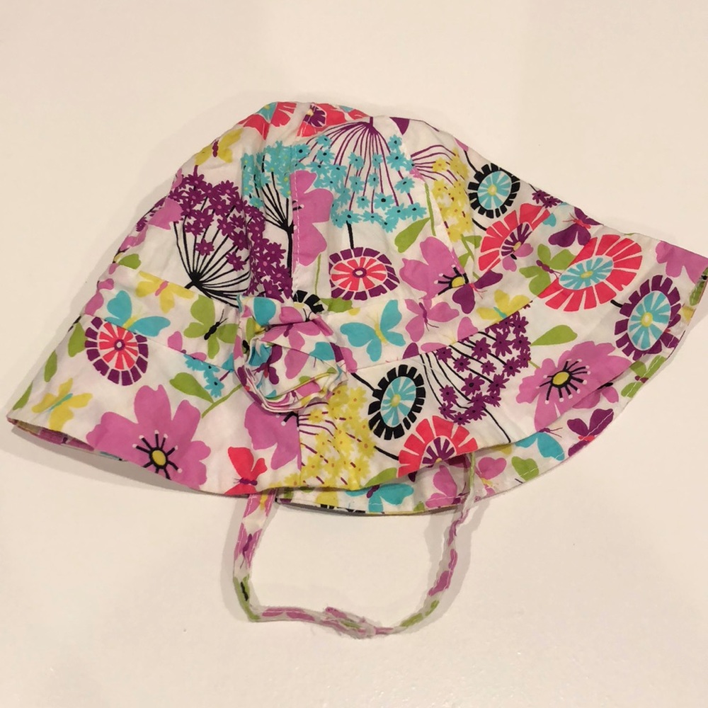 VERA BRADLEY Reversible 2-in-1 Hat